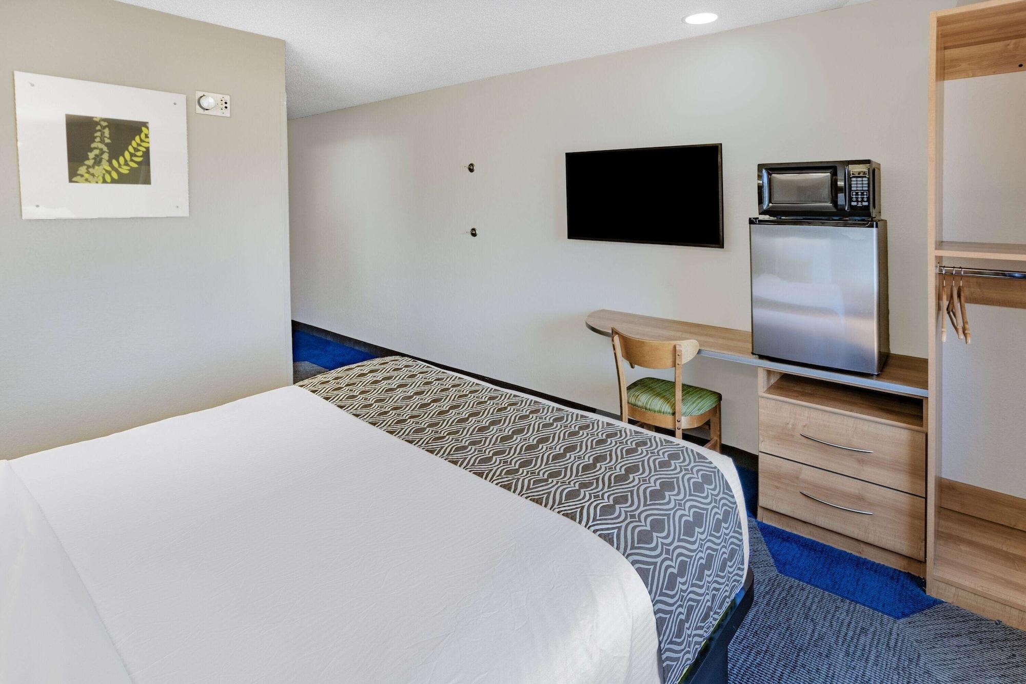 Microtel Inn & Suites By Wyndham Johnstown Kültér fotó